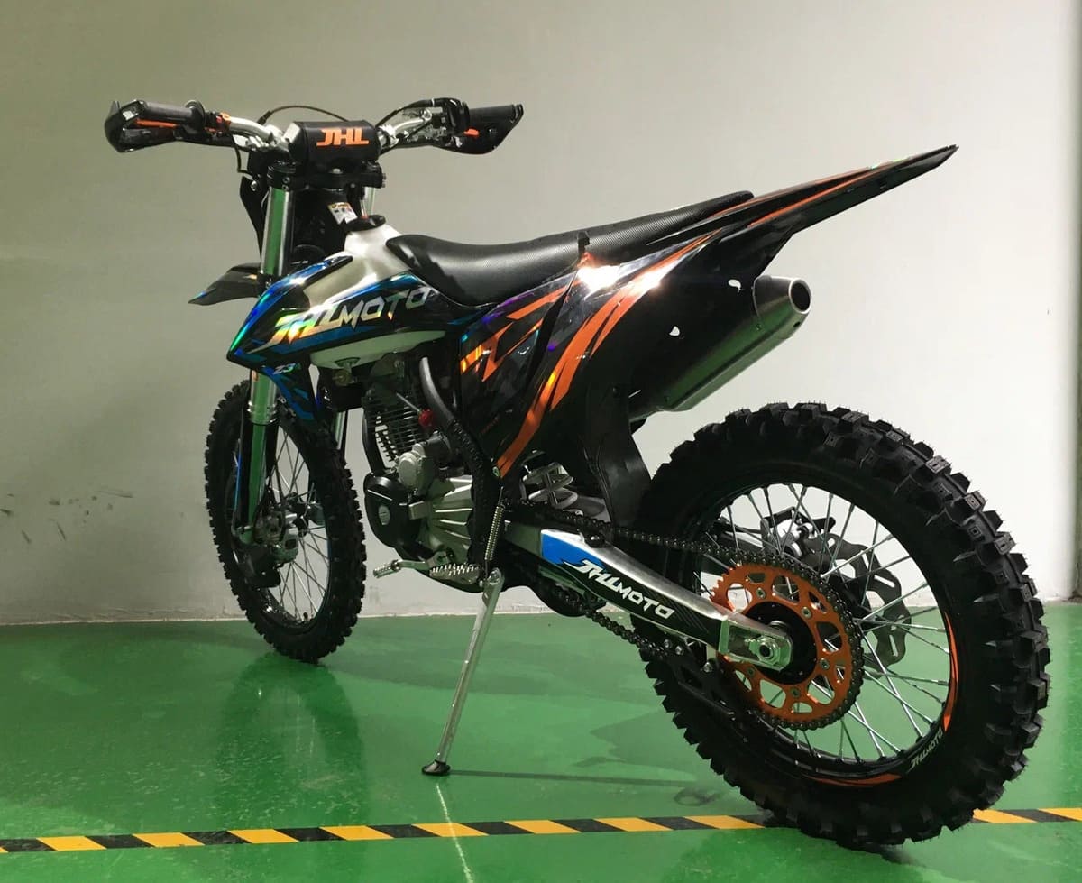 Мотоцикл кроссовый эндуро JHL Z3 CB250 (172FMM-3A) Фото 4 Мотоцикл кроссовый эндуро JHL Z3 CB250 (172FMM-3A) Обзор-Фото 4