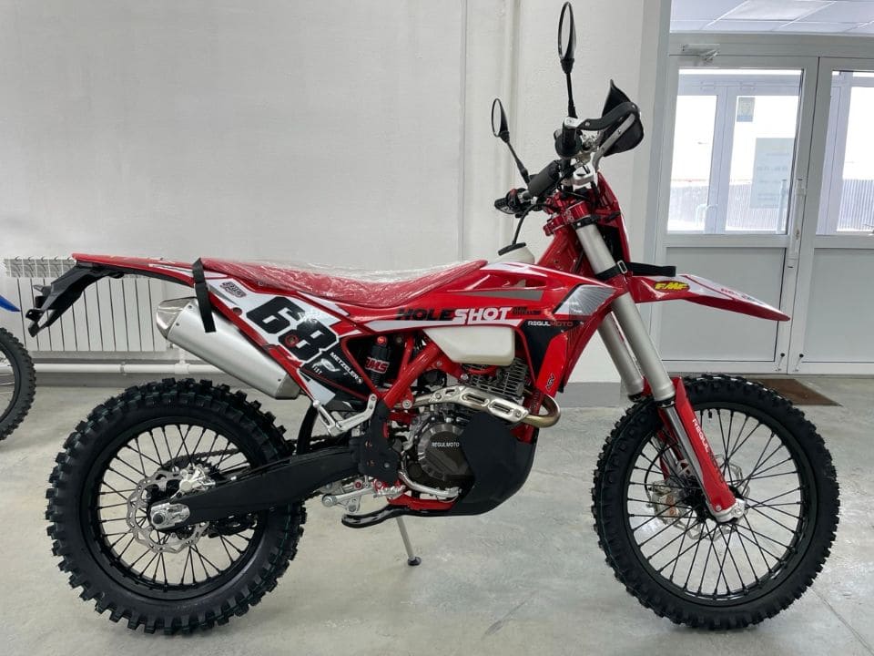 Мотоцикл кроссовый эндуро REGULMOTO Holeshot Red Edition Фото 2 Мотоцикл кроссовый эндуро REGULMOTO Holeshot Red Edition Обзор-Фото 2