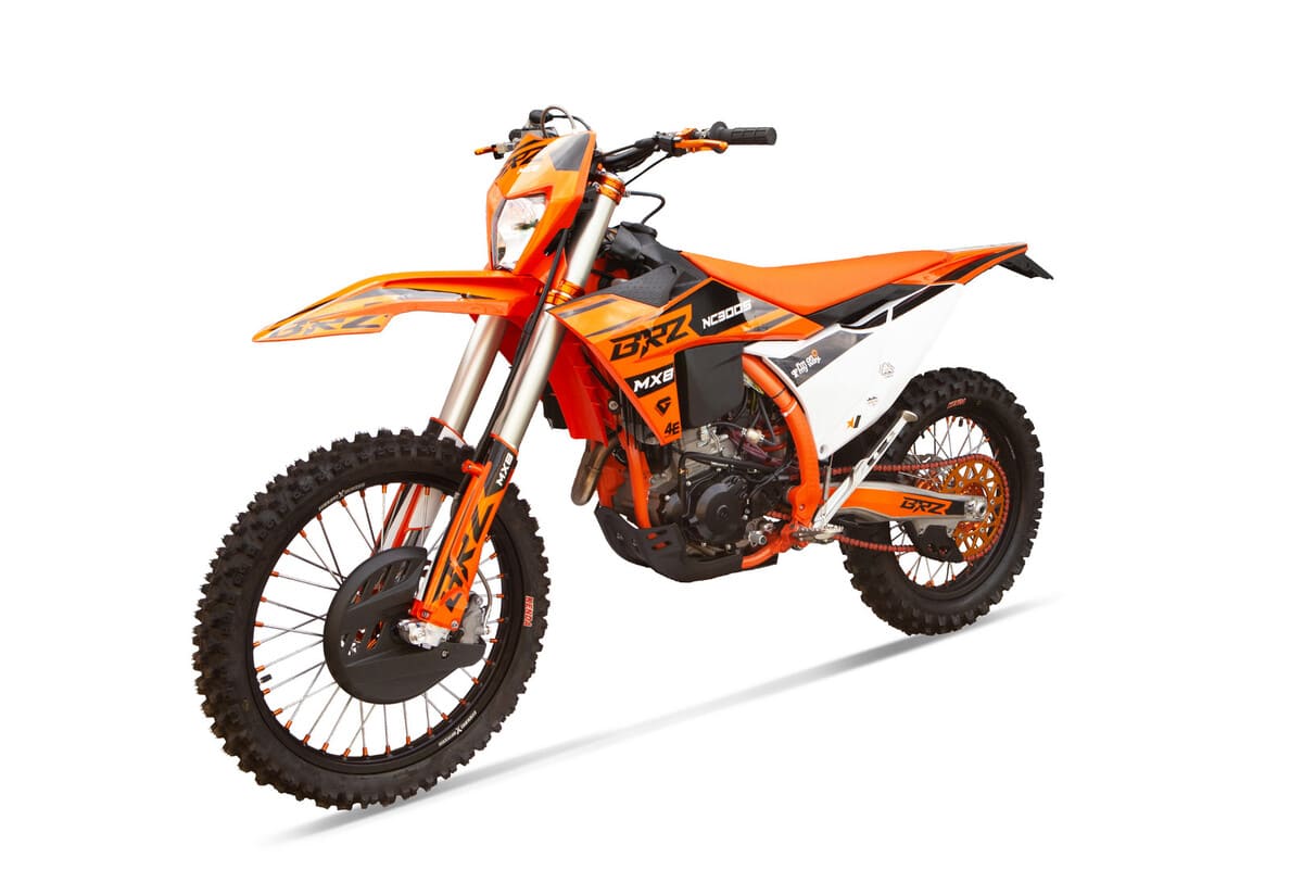 Мотоцикл BRZ MX8 NC300s 24 ENDURO Фото 4 Мотоцикл BRZ MX8 NC300s 24 ENDURO Обзор-Фото 4