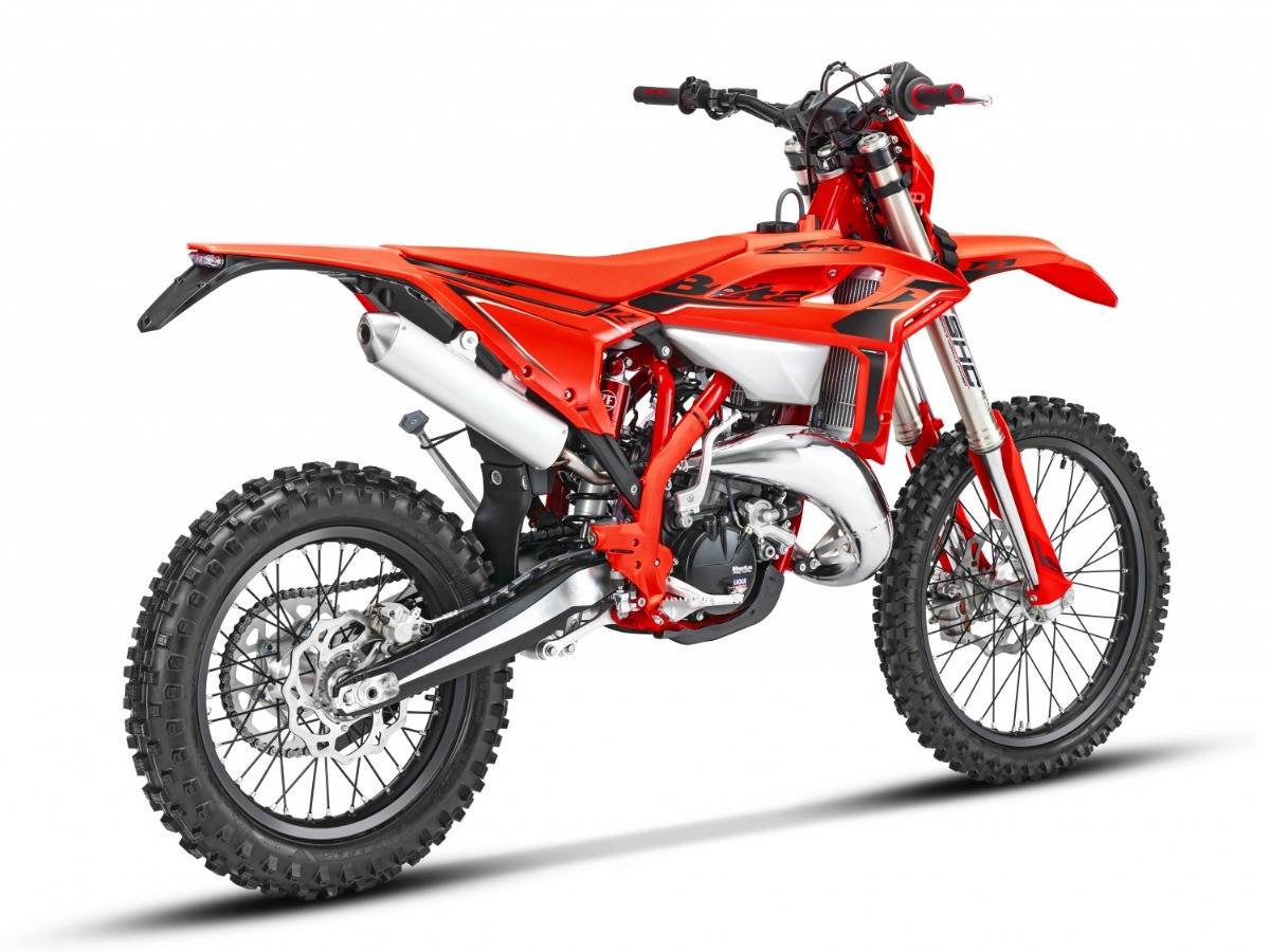 Мотоцикл кроссовый эндуро BETA RR X-Pro 2T 125 Фото 2 Мотоцикл кроссовый эндуро BETA RR X-Pro 2T 125 Обзор-Фото 2