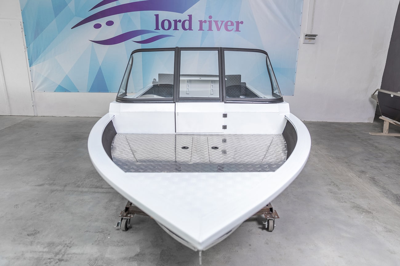 Катер-лодка алюминиевая LORD RIVER 49 Фото 7 Катер-лодка алюминиевая LORD RIVER 49 Обзор-Фото 7