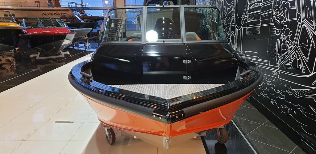 Катер-лодка алюминиевая NORTHSILVER 520 Fish Фото 7 Катер-лодка алюминиевая NORTHSILVER 520 Fish Обзор-Фото 7