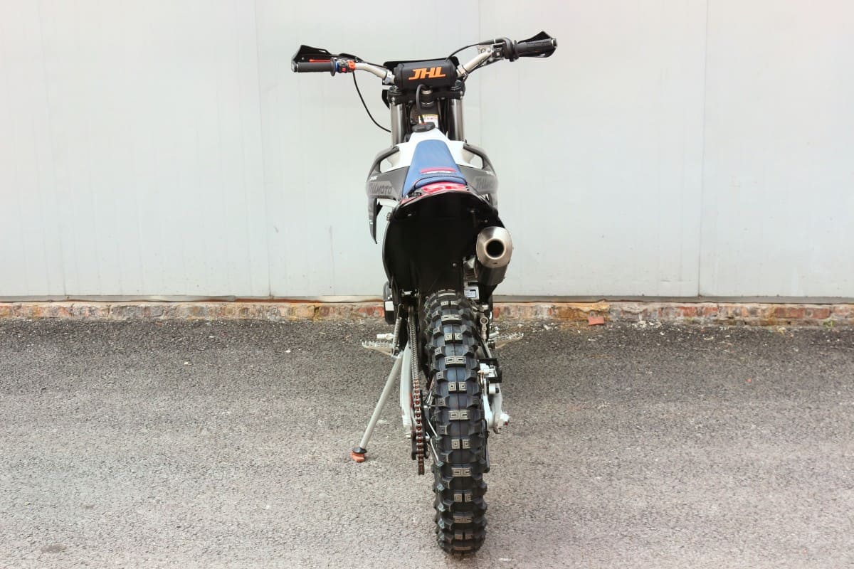 Мотоцикл JHL Z3+ CB300 (175FMM) ENDURO Фото 9 Мотоцикл JHL Z3+ CB300 (175FMM) ENDURO Обзор-Фото 9