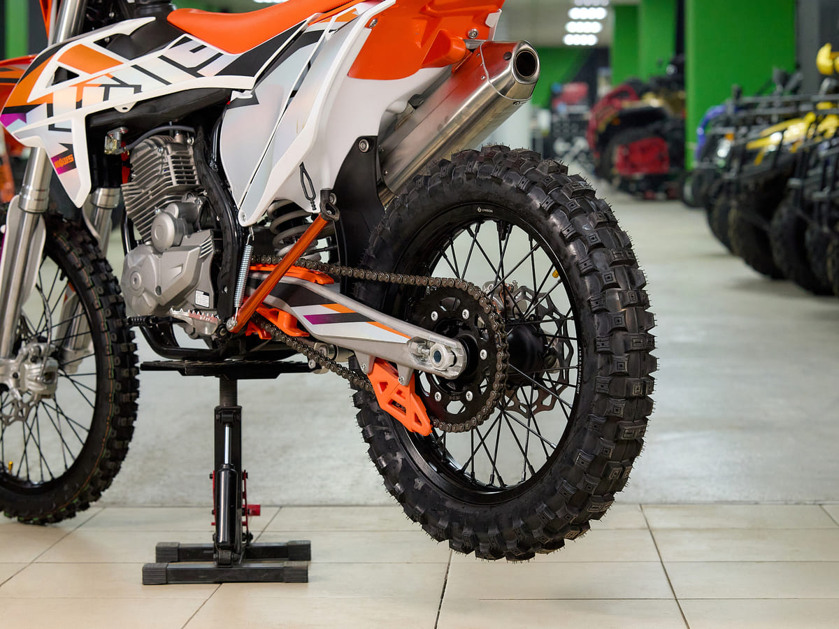 Мотоцикл KEWS K16 PR300 21/18 ENDURO Фото 8 Мотоцикл KEWS K16 PR300 21/18 ENDURO Обзор-Фото 8