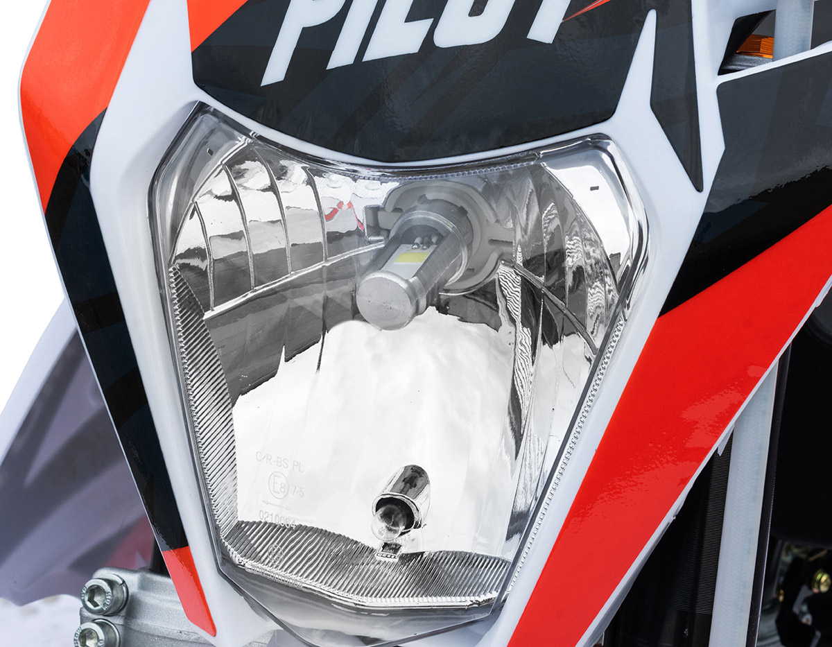 Питбайк REGULMOTO Pilot 110EA 12/10 Фото 7 Питбайк REGULMOTO Pilot 110EA 12/10 Обзор-Фото 7