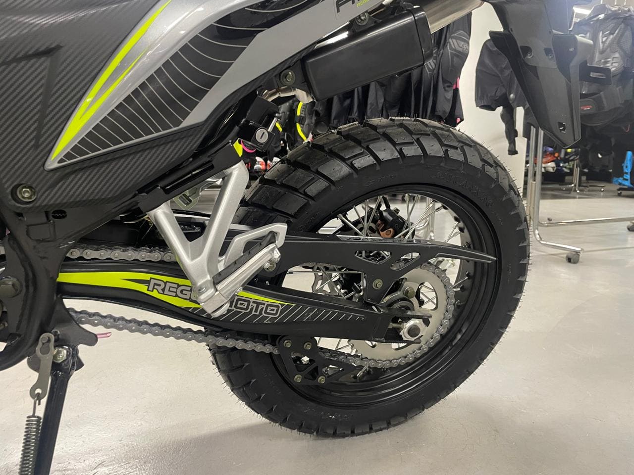 Мотоцикл REGULMOTO ADV 300 S Фото 9 Мотоцикл REGULMOTO ADV 300 S Обзор-Фото 9