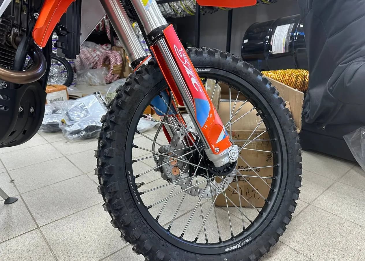 Мотоцикл HENGJIAN S7-YB300H ENDURO Фото 6 Мотоцикл HENGJIAN S7-YB300H ENDURO Обзор-Фото 6