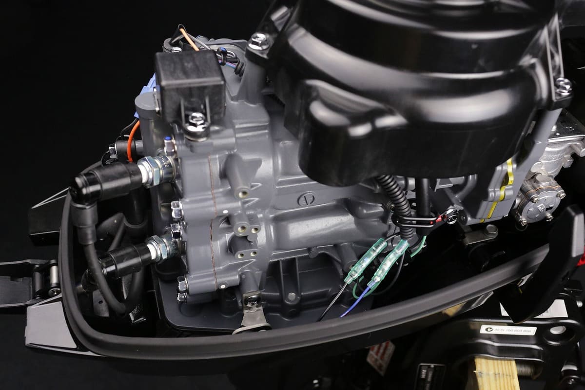 2х-тактный лодочный мотор SUZUKI DT9,9AS (Китай) Фото 16 2х-тактный лодочный мотор SUZUKI DT9,9AS (Китай) Обзор-Фото 16