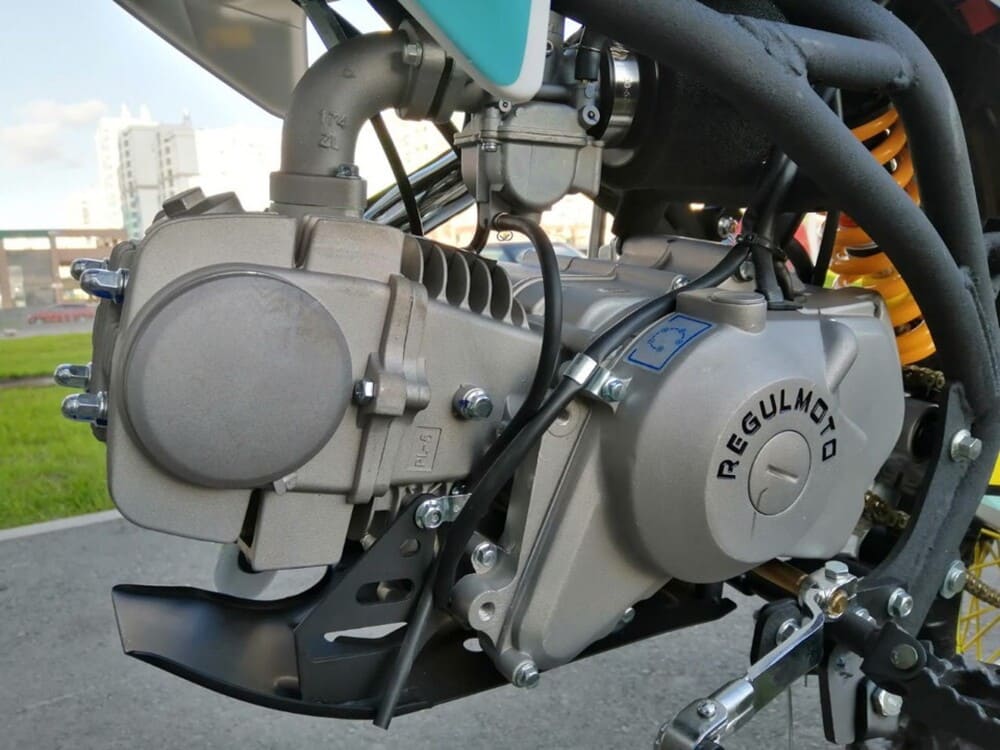 Питбайк REGULMOTO Seven 125E PITBIKE электростартер Фото 23 Питбайк REGULMOTO Seven 125E PITBIKE электростартер Обзор-Фото 23