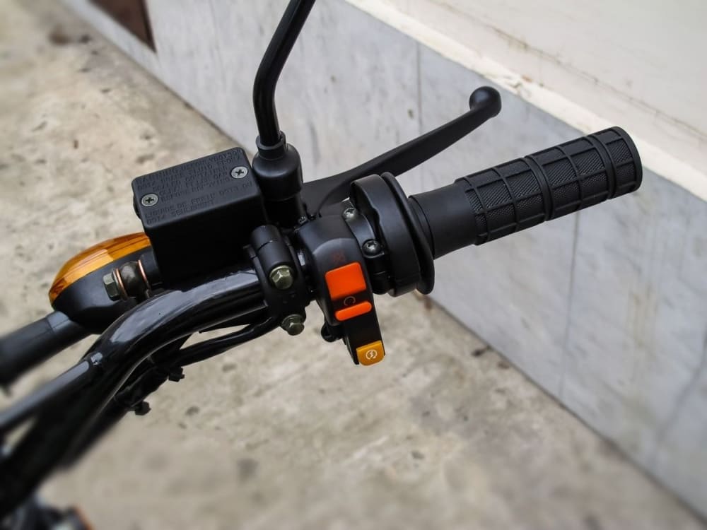 Мотоцикл RACER Enduro L150 RC150-23X Фото 8 Мотоцикл RACER Enduro L150 RC150-23X Обзор-Фото 8