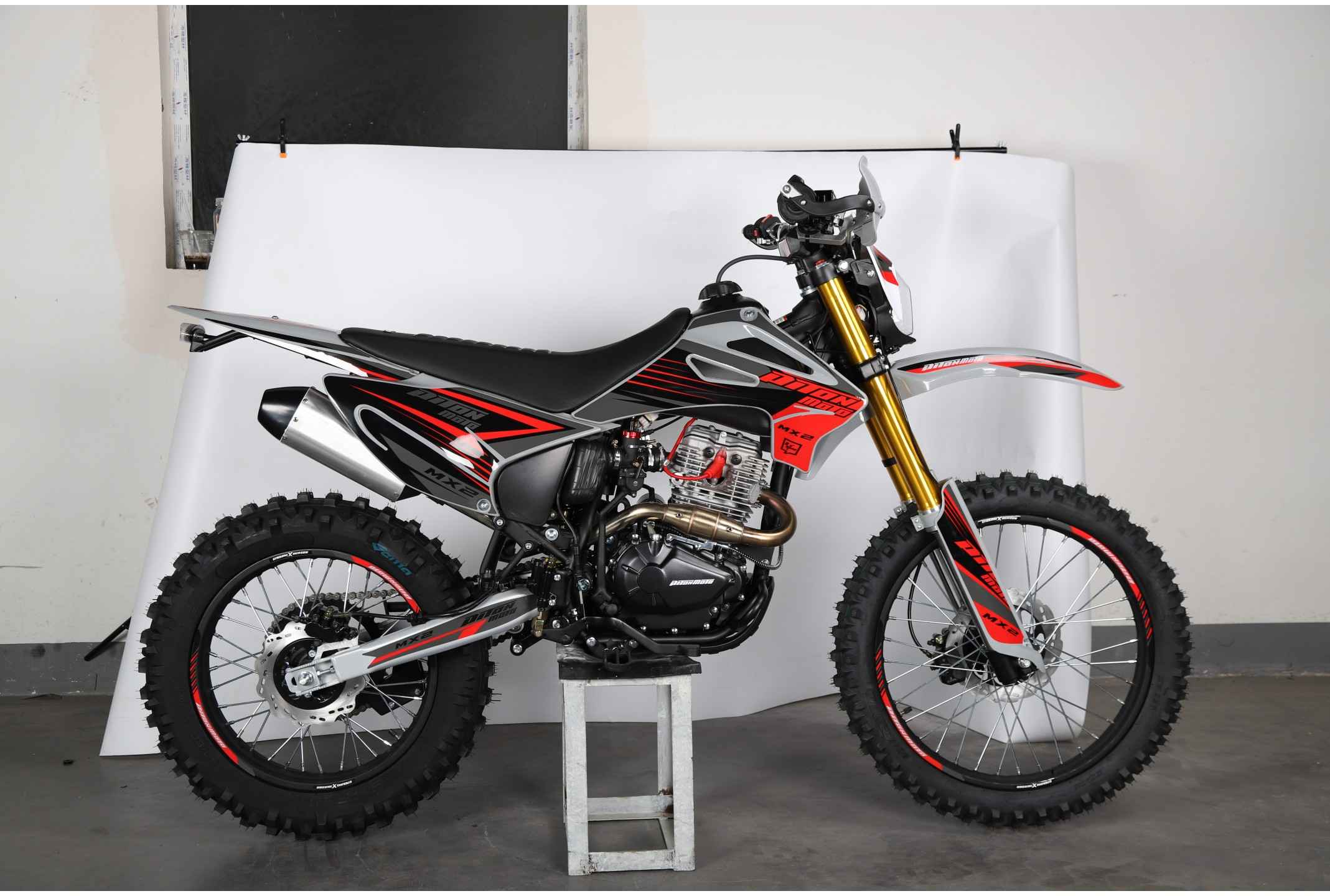 Мотоцикл PITONMOTO MX2 PR300 Pro 21/18 ENDURO Фото 6 Мотоцикл PITONMOTO MX2 PR300 Pro 21/18 ENDURO Обзор-Фото 6