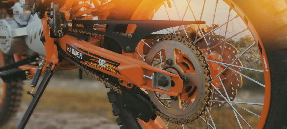 Мотоцикл HAMMER HM250 ENDURO Фото 11 Мотоцикл HAMMER HM250 ENDURO Обзор-Фото 11