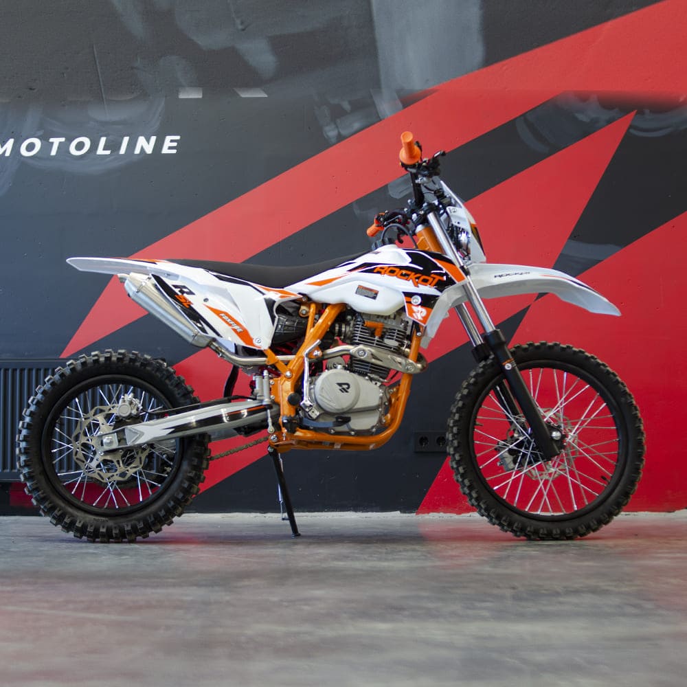 Мотоцикл кроссовый эндуро ROCKOT R5L Foxfire (250cc, 166FMM (YB250D) Фото 3 Мотоцикл кроссовый эндуро ROCKOT R5L Foxfire (250cc, 166FMM (YB250D) Обзор-Фото 3