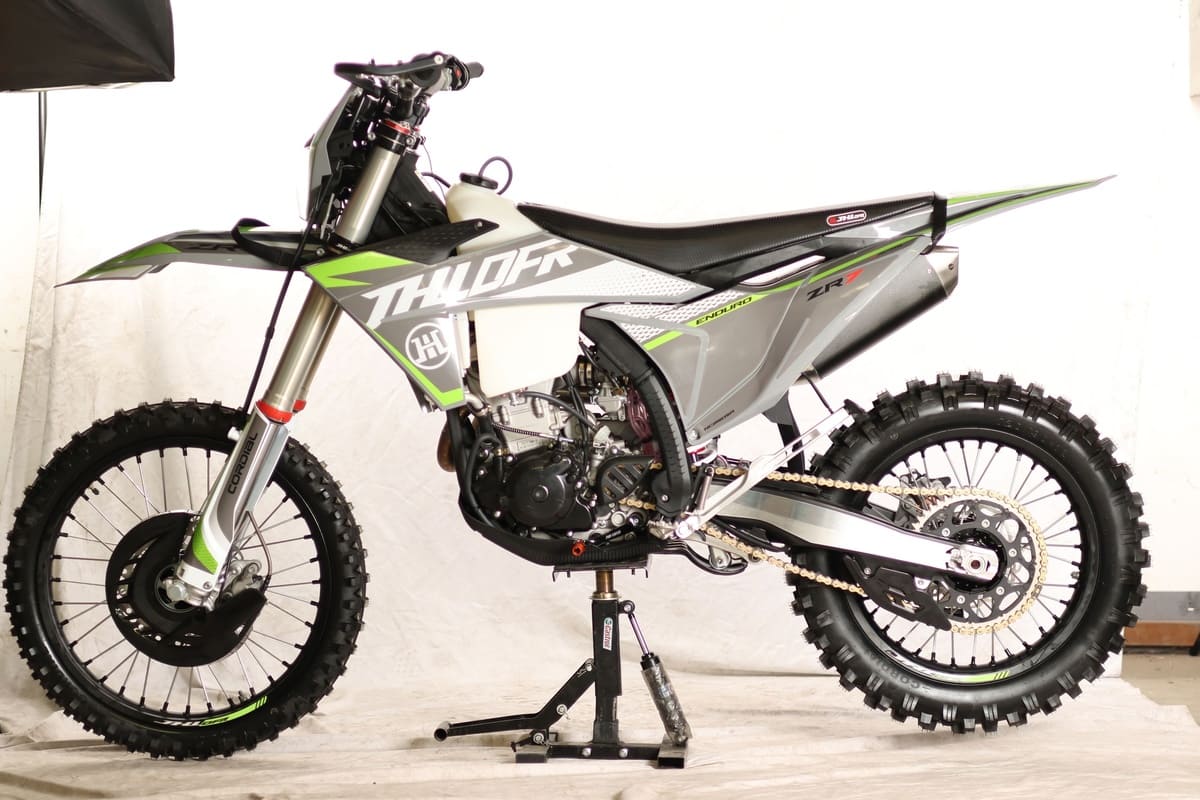 Мотоцикл JHL ZR7 NC250SR (177MM) ENDURO Фото 8 Мотоцикл JHL ZR7 NC250SR (177MM) ENDURO Обзор-Фото 8