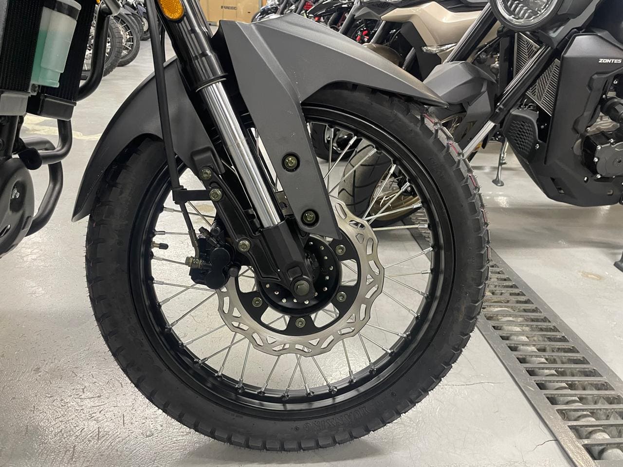 Мотоцикл REGULMOTO ADV 300 S Фото 12 Мотоцикл REGULMOTO ADV 300 S Обзор-Фото 12
