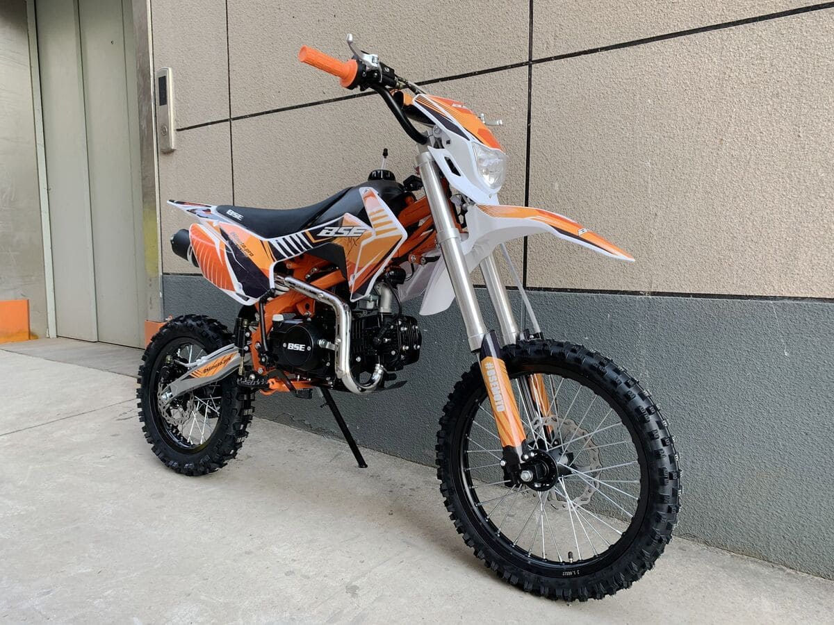 Питбайк BSE MX 125 17/14 Racing Orange Фото 3 Питбайк BSE MX 125 17/14 Racing Orange Обзор-Фото 3