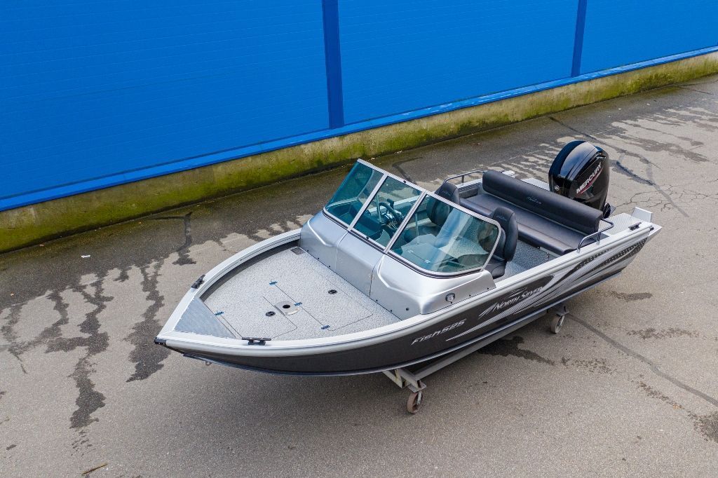Катер-лодка алюминиевая NORTHSILVER 525 Fish Фото 4 Катер-лодка алюминиевая NORTHSILVER 525 Fish Обзор-Фото 4
