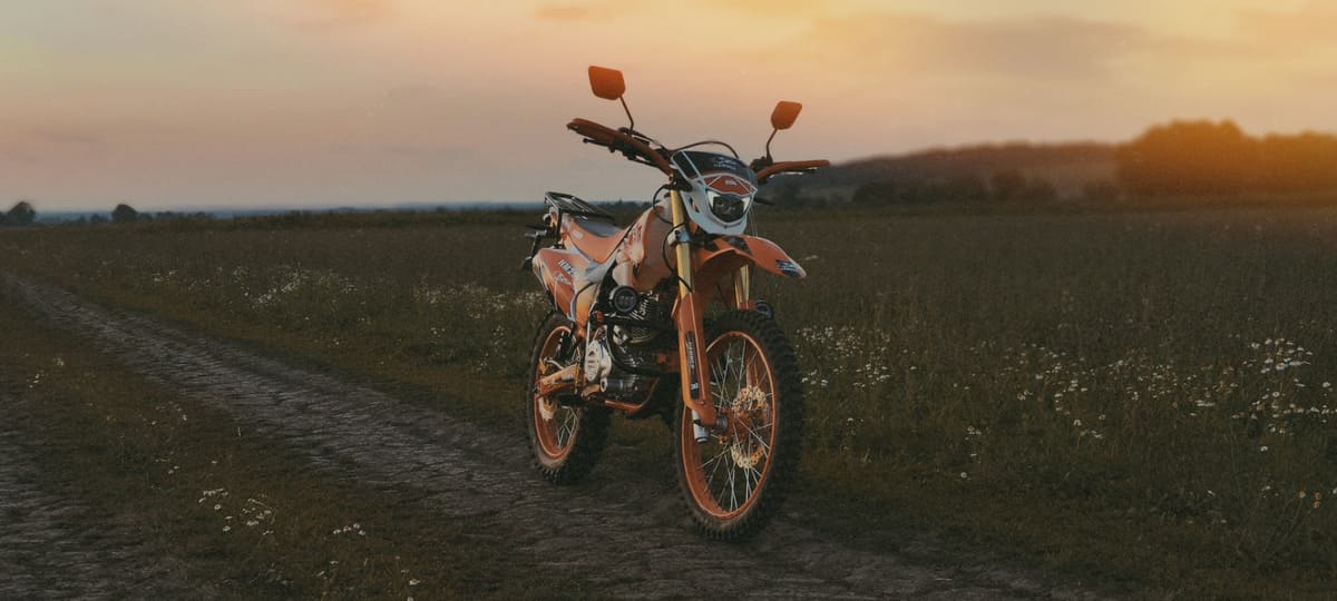 Мотоцикл HAMMER HM250 ENDURO Фото 6 Мотоцикл HAMMER HM250 ENDURO Обзор-Фото 6