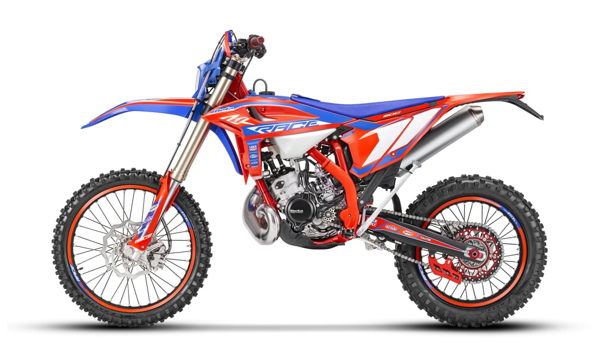 Мотоцикл BETA RR Race 2T 200 21/18 ENDURO Фото 2 Мотоцикл BETA RR Race 2T 200 21/18 ENDURO Обзор-Фото 2