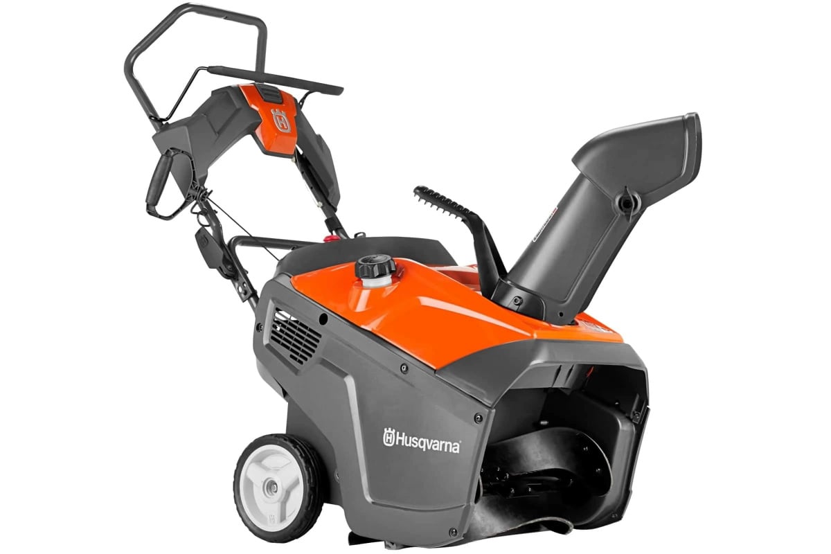 Снегоуборщик HUSQVARNA ST 131 Фото 1 Снегоуборщик HUSQVARNA ST 131 Обзор-Фото 1