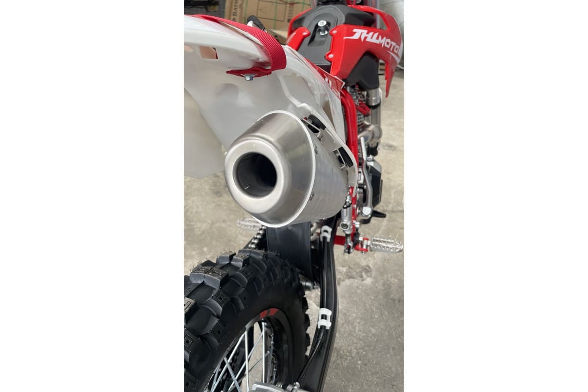 Мотоцикл JHL Z1 CB300F (ZS175FMM) ENDURO Фото 15 Мотоцикл JHL Z1 CB300F (ZS175FMM) ENDURO Обзор-Фото 15