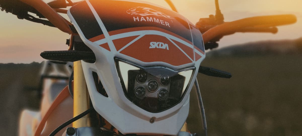 Мотоцикл HAMMER HM250 ENDURO Фото 8 Мотоцикл HAMMER HM250 ENDURO Обзор-Фото 8