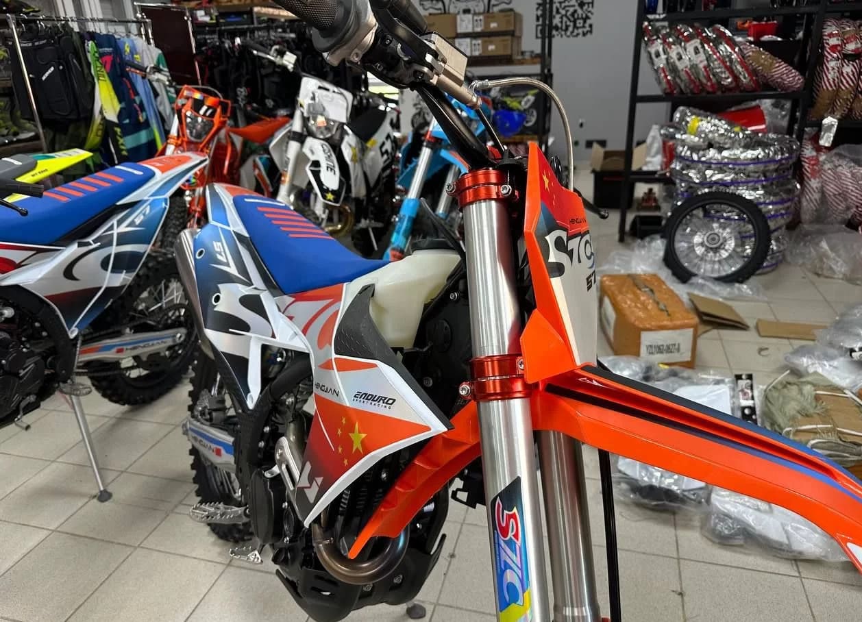 Мотоцикл HENGJIAN S7-YB300H ENDURO Фото 7 Мотоцикл HENGJIAN S7-YB300H ENDURO Обзор-Фото 7
