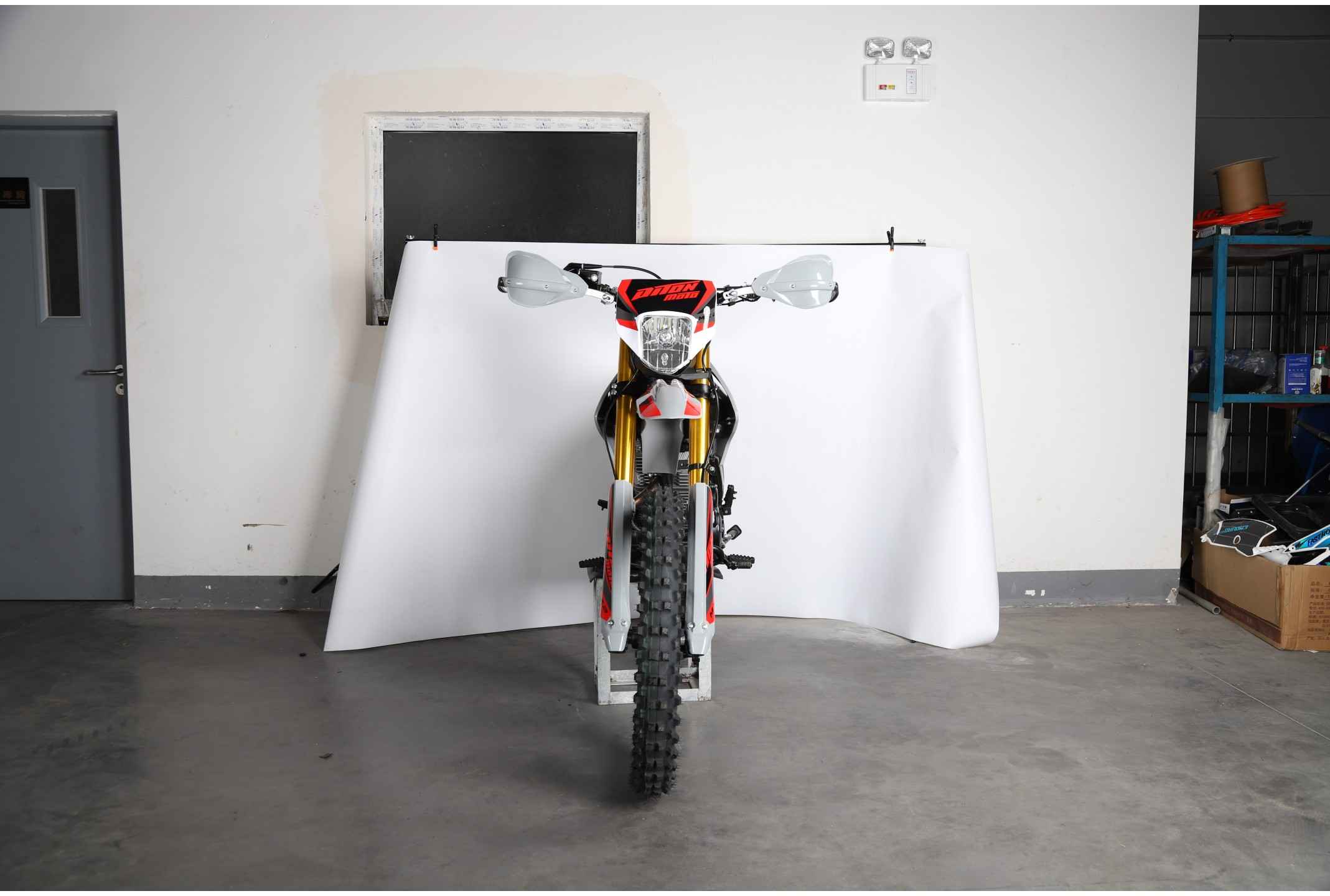 Мотоцикл PITONMOTO MX2 PR300 Pro 21/18 ENDURO Фото 3 Мотоцикл PITONMOTO MX2 PR300 Pro 21/18 ENDURO Обзор-Фото 3
