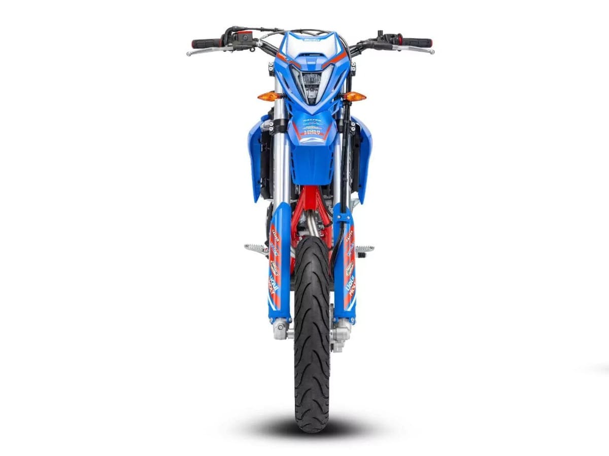 Мотоцикл кроссовый эндуро BETA RR 4T 125 R Фото 3 Мотоцикл кроссовый эндуро BETA RR 4T 125 R Обзор-Фото 3
