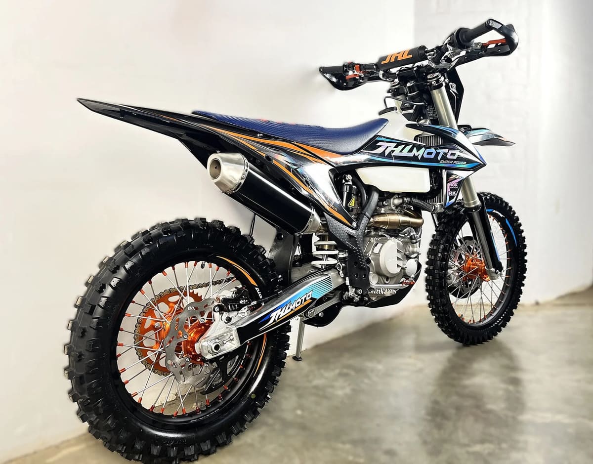 Мотоцикл JHL Z6 NB300 (174MN-5) ENDURO Фото 5 Мотоцикл JHL Z6 NB300 (174MN-5) ENDURO Обзор-Фото 5