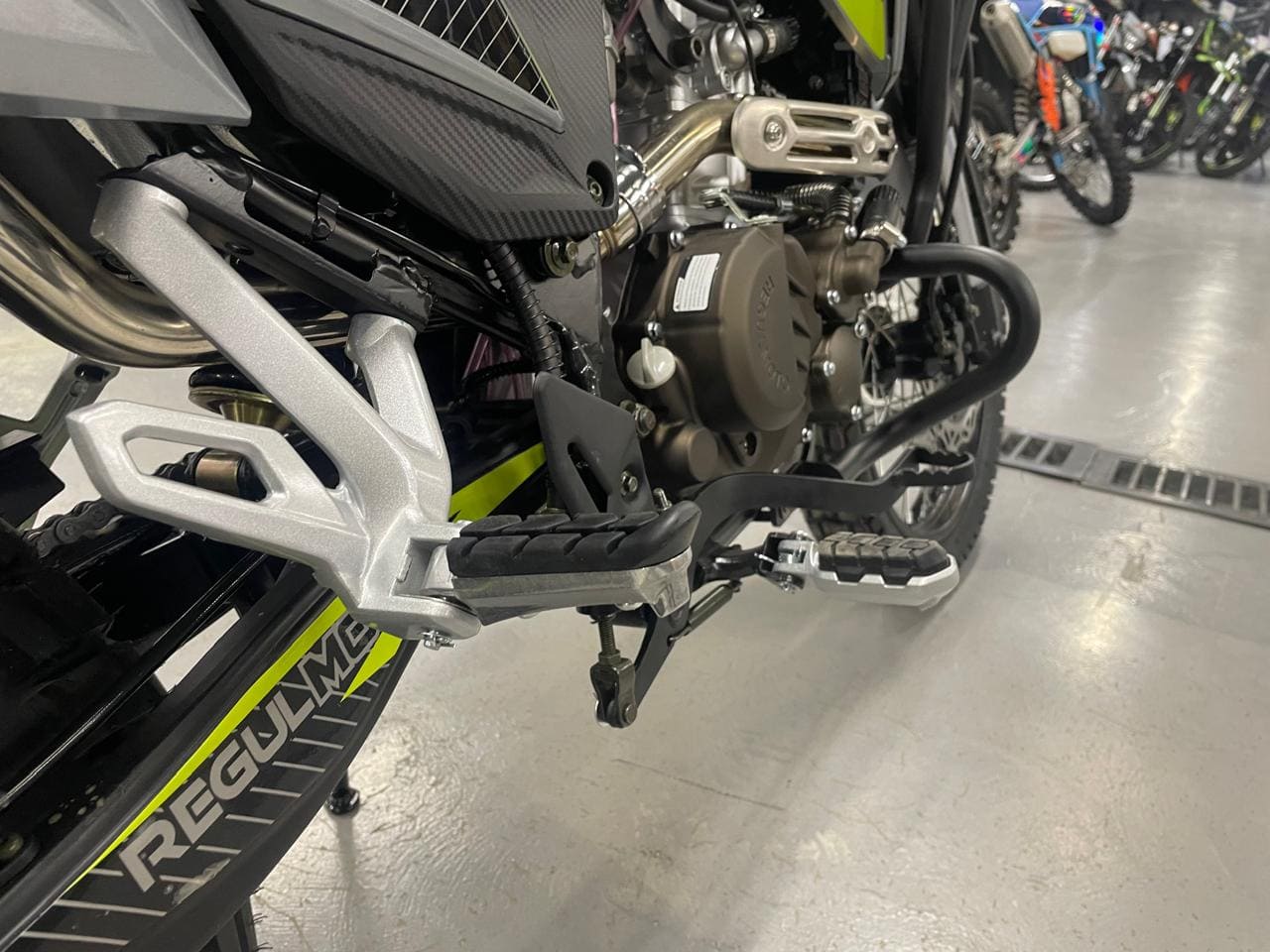 Мотоцикл REGULMOTO ADV 300 S Фото 10 Мотоцикл REGULMOTO ADV 300 S Обзор-Фото 10