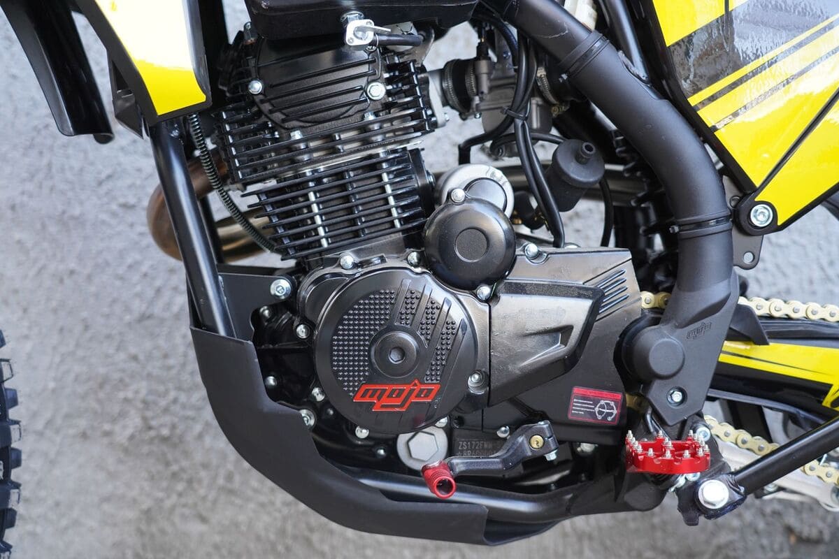 Мотоцикл BSE T4 ENDURO Фото 8 Мотоцикл BSE T4 ENDURO Обзор-Фото 8