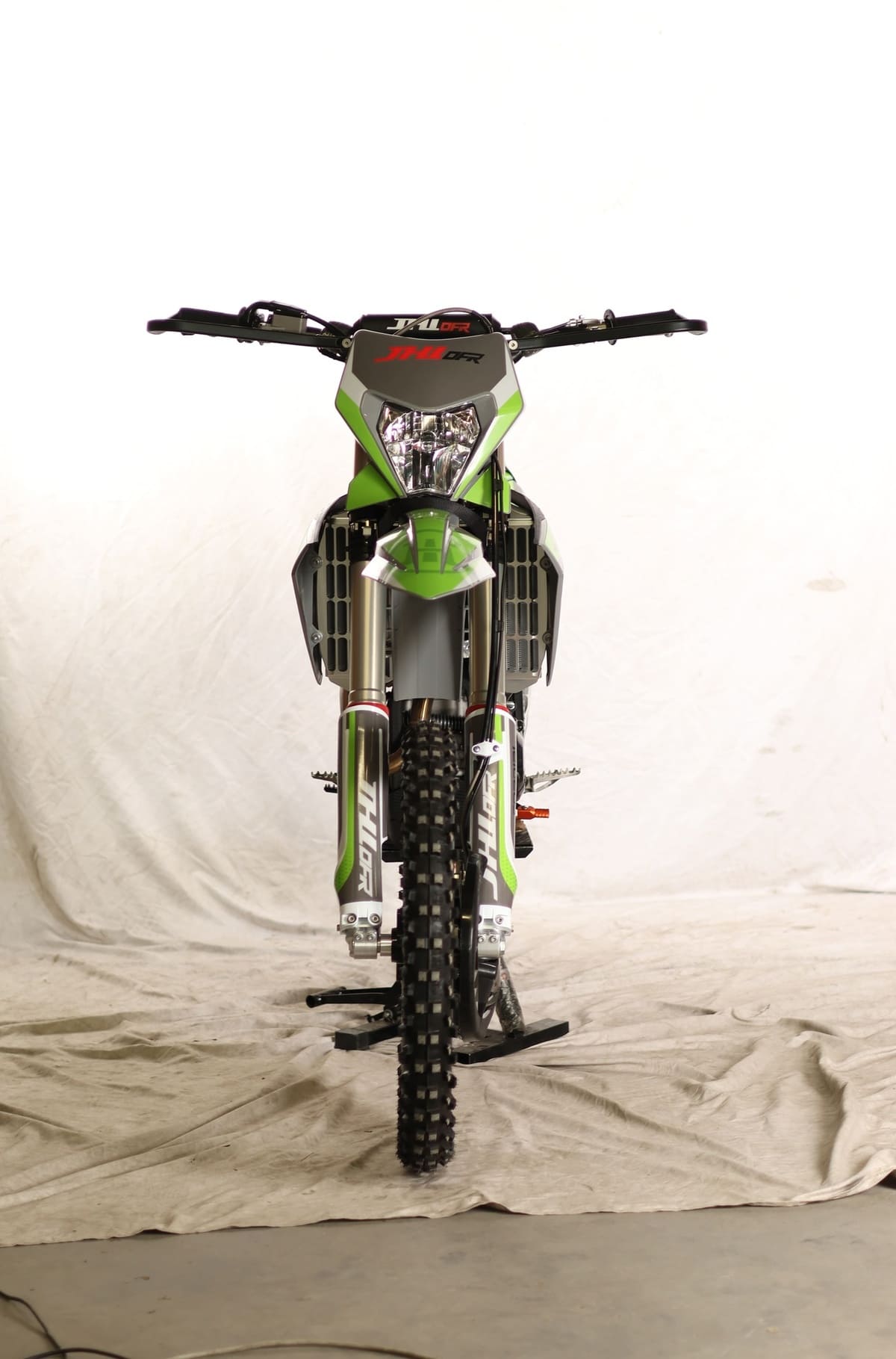 Мотоцикл JHL ZR7 NC250SR (177MM) ENDURO Фото 7 Мотоцикл JHL ZR7 NC250SR (177MM) ENDURO Обзор-Фото 7