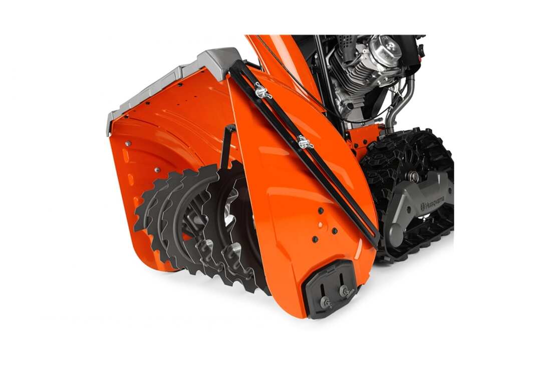 Снегоуборщик HUSQVARNA ST 330PT Фото 4 Снегоуборщик HUSQVARNA ST 330PT Обзор-Фото 4