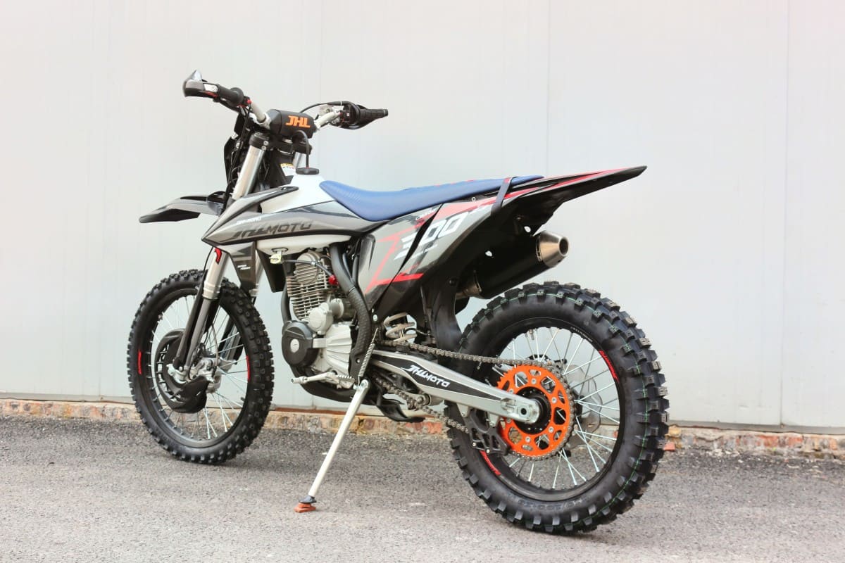 Мотоцикл JHL Z3+ CB300 (175FMM) ENDURO Фото 6 Мотоцикл JHL Z3+ CB300 (175FMM) ENDURO Обзор-Фото 6