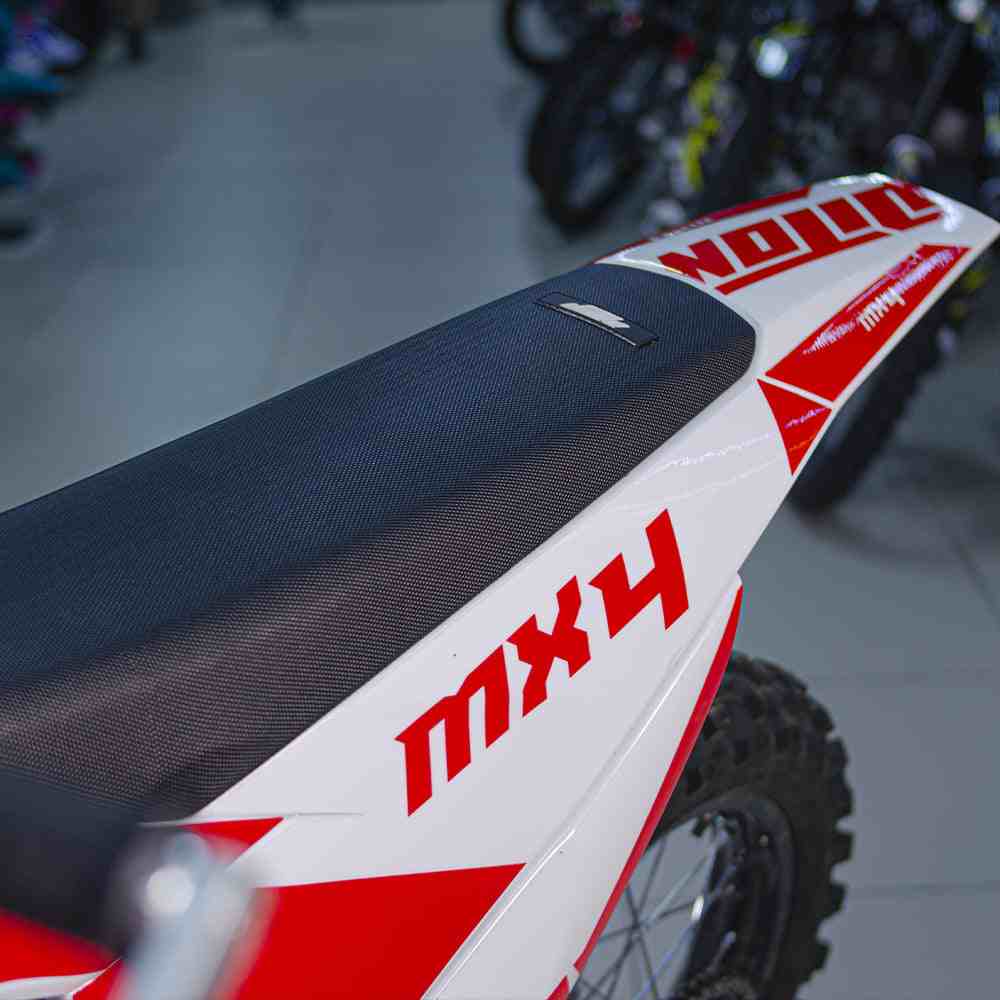 Мотоцикл PITONMOTO MX4 PR300 21/18 ENDURO Фото 8 Мотоцикл PITONMOTO MX4 PR300 21/18 ENDURO Обзор-Фото 8