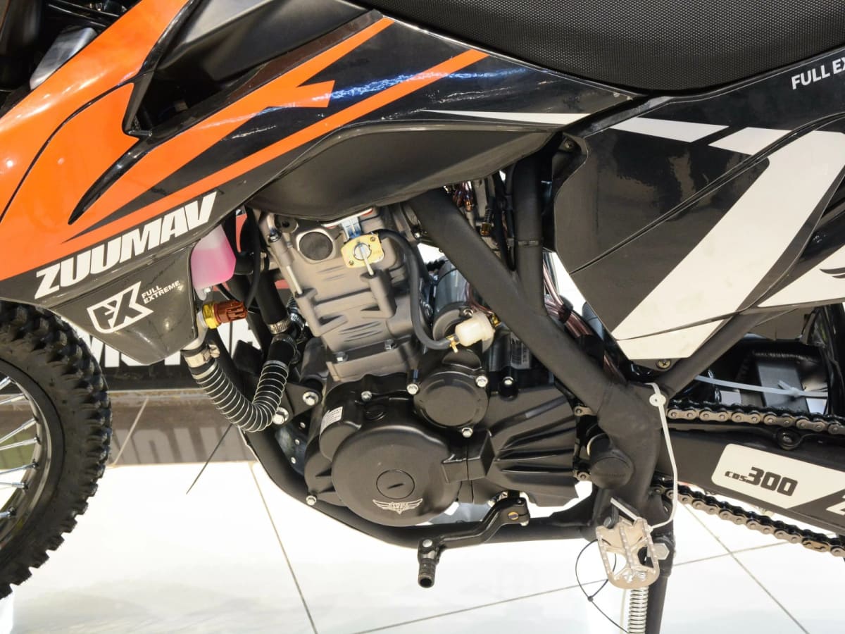 Мотоцикл ZUUMAV K7 CBS-300G ENDURO Фото 16 Мотоцикл ZUUMAV K7 CBS-300G ENDURO Обзор-Фото 16