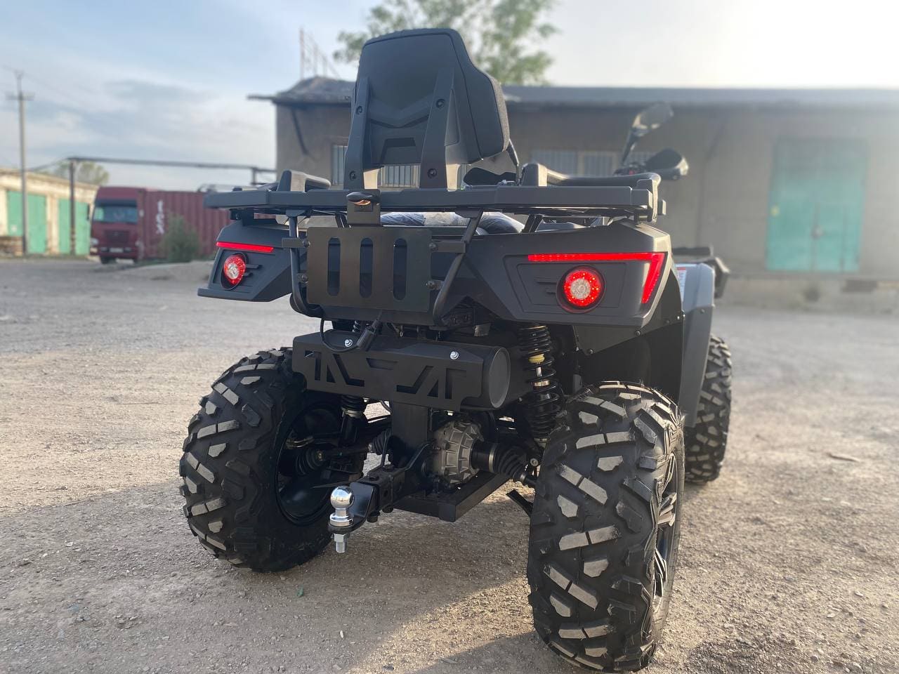 Квадроцикл LINHAI-YAMAHA M650L Promax 4x4 EFI (ПСМ) Фото 12 Квадроцикл LINHAI-YAMAHA M650L Promax 4x4 EFI (ПСМ) Обзор-Фото 12