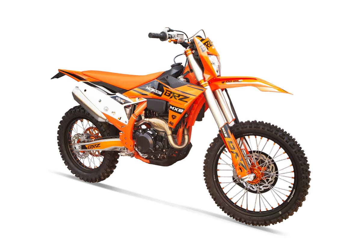 Мотоцикл BRZ MX8 NC300s 24 ENDURO Фото 3 Мотоцикл BRZ MX8 NC300s 24 ENDURO Обзор-Фото 3