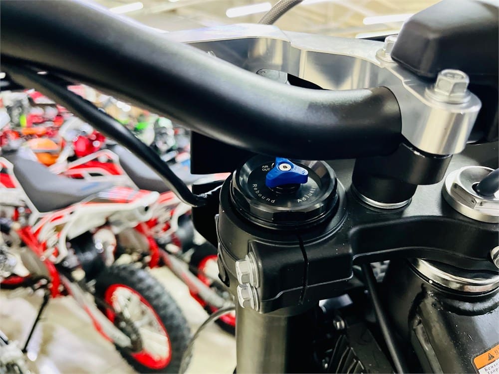 Мотоцикл BRZ MX8 PR300 23 ENDURO Фото 19 Мотоцикл BRZ MX8 PR300 23 ENDURO Обзор-Фото 19