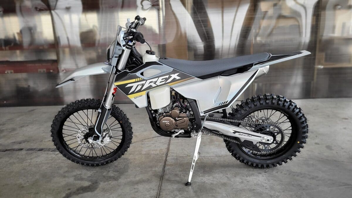 Мотоцикл TIREX Air Pro ENDURO Фото 3 Мотоцикл TIREX Air Pro ENDURO Обзор-Фото 3