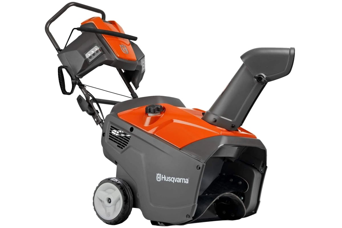 Снегоуборщик HUSQVARNA ST 151 Фото 1 Снегоуборщик HUSQVARNA ST 151 Обзор-Фото 1