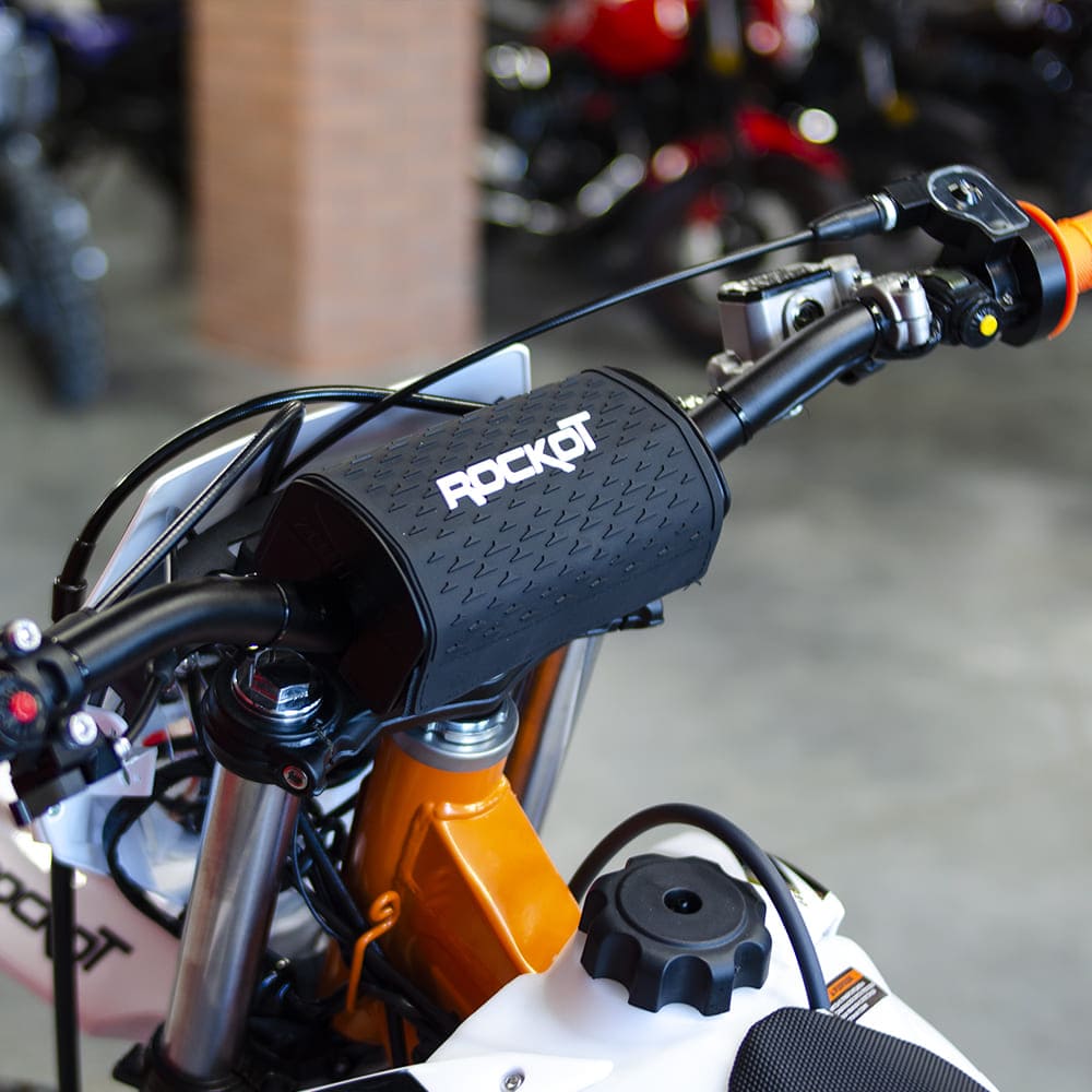 Мотоцикл кроссовый эндуро ROCKOT R5L Foxfire (250cc, 166FMM (YB250D) Фото 4 Мотоцикл кроссовый эндуро ROCKOT R5L Foxfire (250cc, 166FMM (YB250D) Обзор-Фото 4