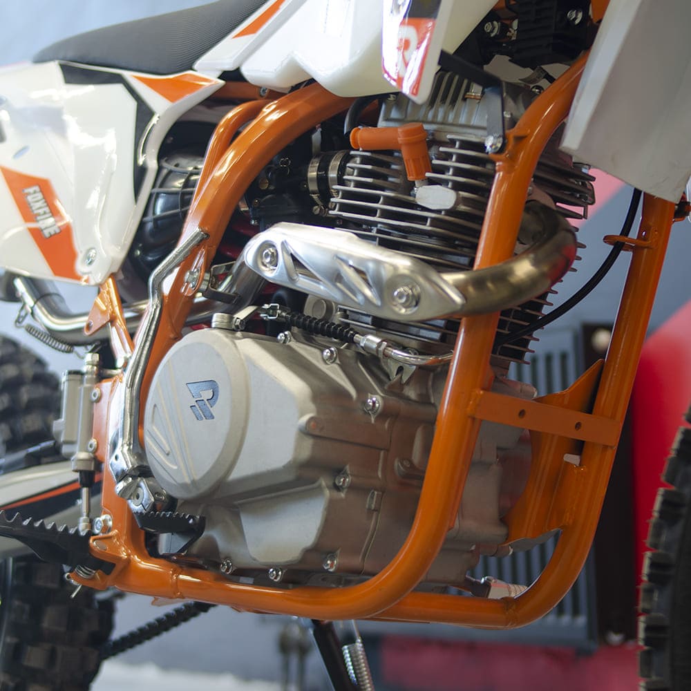 Мотоцикл кроссовый эндуро ROCKOT R5L Foxfire (250cc, 166FMM (YB250D) Фото 5 Мотоцикл кроссовый эндуро ROCKOT R5L Foxfire (250cc, 166FMM (YB250D) Обзор-Фото 5