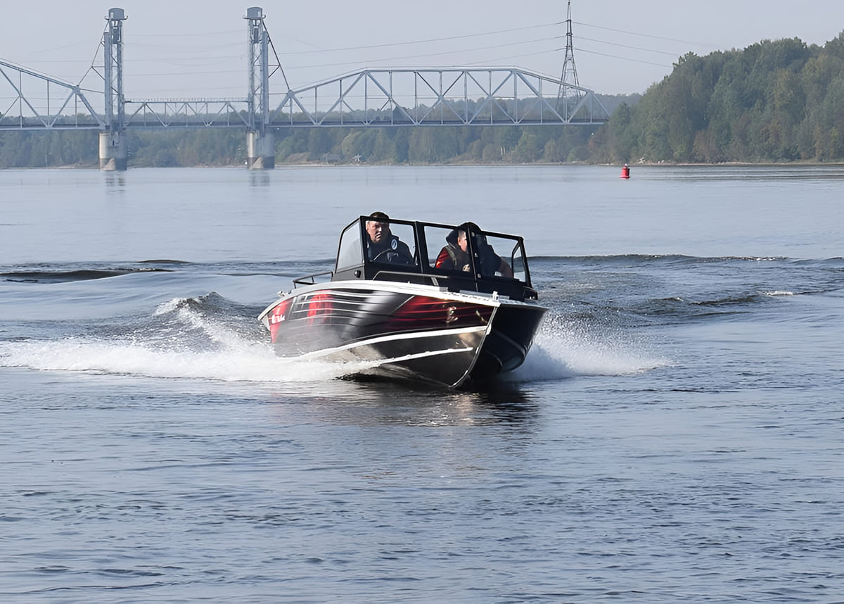 Катер-лодка алюминиевая WELLBOAT 45АU Фото 3 Катер-лодка алюминиевая WELLBOAT 45АU Обзор-Фото 3