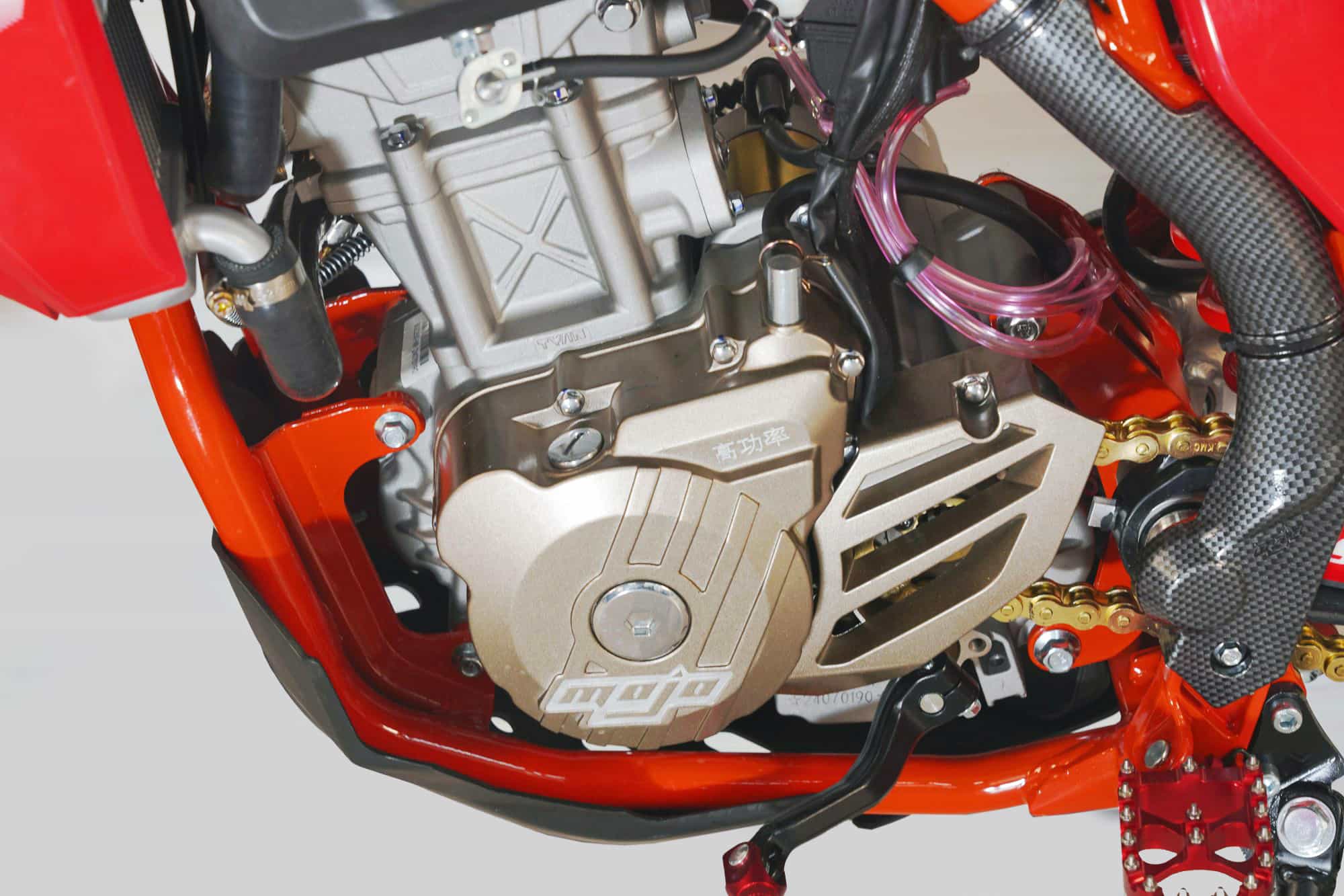 Мотоцикл BSE T9 ENDURO Фото 2 Мотоцикл BSE T9 ENDURO Обзор-Фото 2
