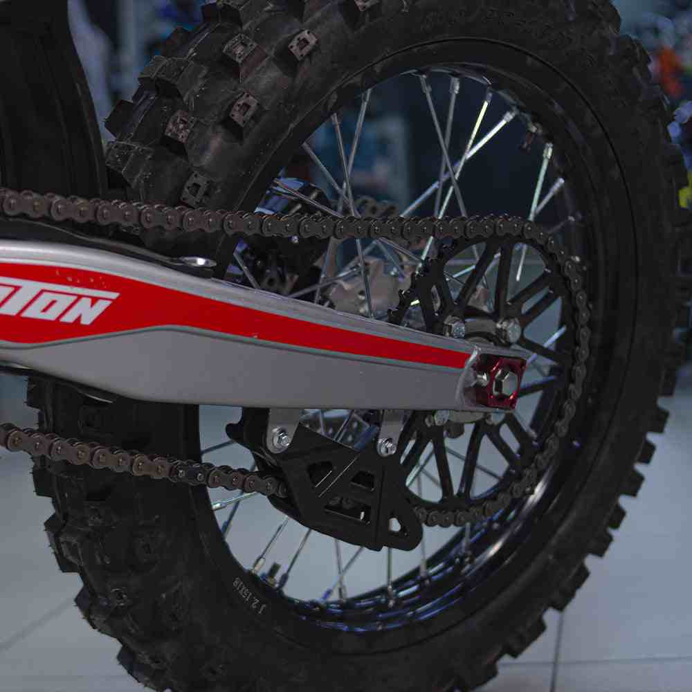 Мотоцикл PITONMOTO MX4 PR300 21/18 ENDURO Фото 11 Мотоцикл PITONMOTO MX4 PR300 21/18 ENDURO Обзор-Фото 11