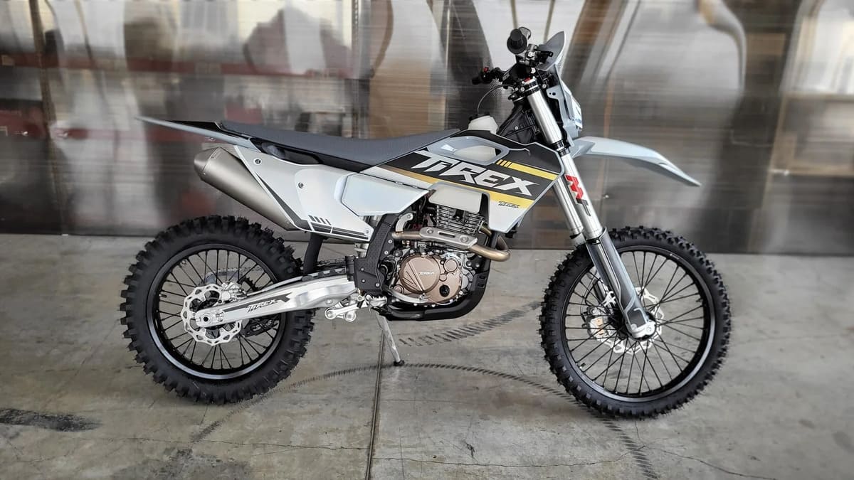 Мотоцикл TIREX Air Pro ENDURO Фото 2 Мотоцикл TIREX Air Pro ENDURO Обзор-Фото 2
