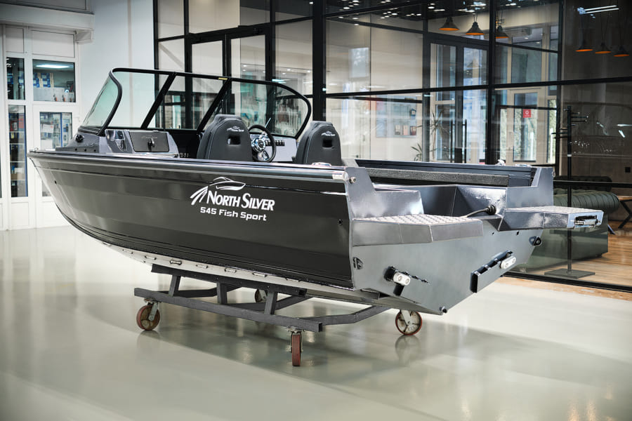 Катер-лодка алюминиевая NORTHSILVER 545 Fish Sport Фото 3 Катер-лодка алюминиевая NORTHSILVER 545 Fish Sport Обзор-Фото 3