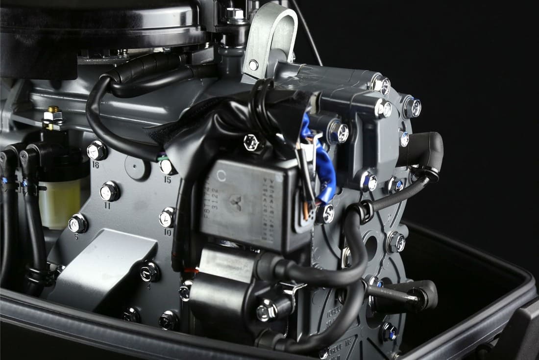 2х-тактный лодочный мотор SUZUKI DT40WS (Китай) Фото 11 2х-тактный лодочный мотор SUZUKI DT40WS (Китай) Обзор-Фото 11